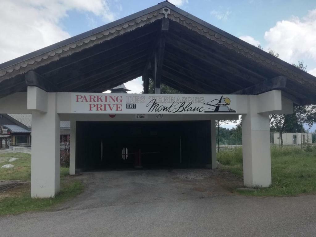 Le Genepi Apartamento Taninges Exterior foto